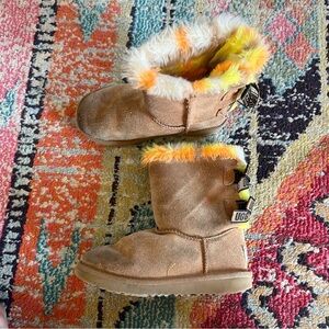 UGG Kids' Tan Boots Bailey Bow Plaid Punk size 1